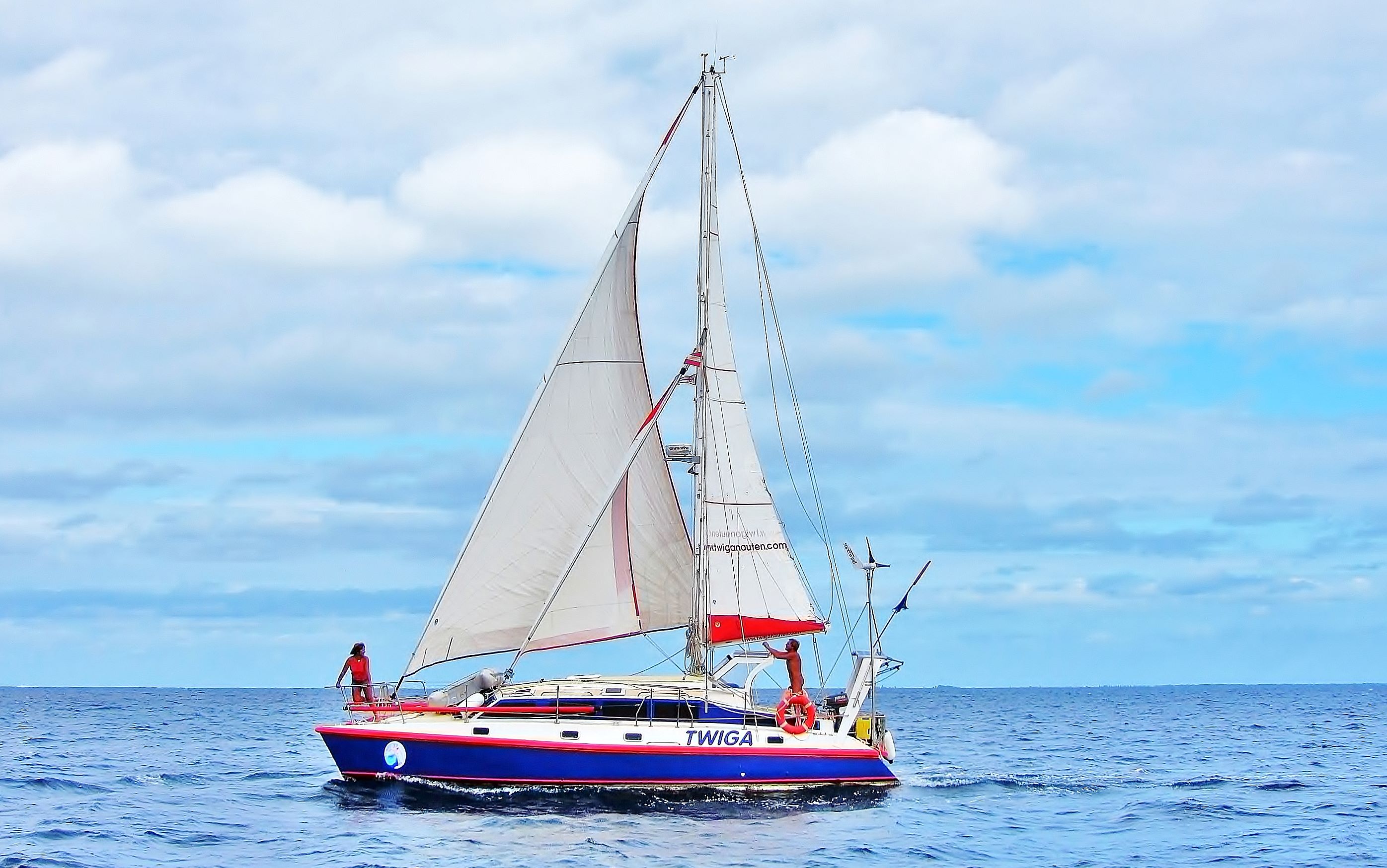Dean 365 cruising sailing catamaran under way